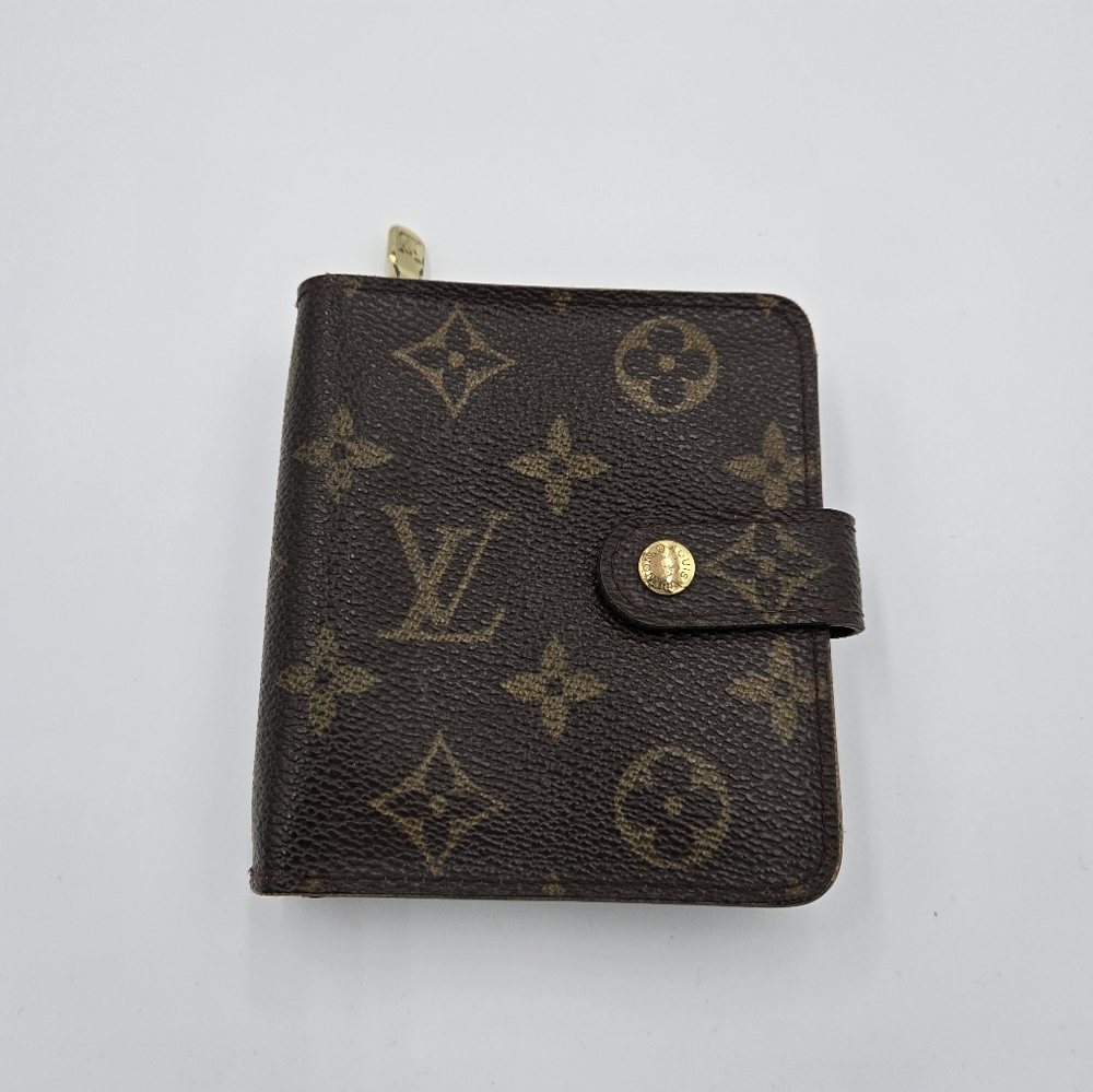Louis Vuitton Monogram Wallet
